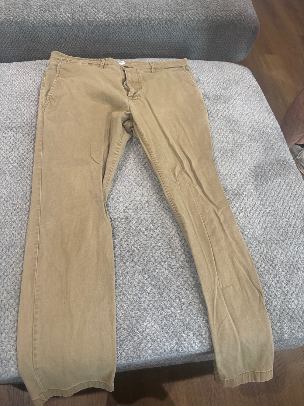 Men's Classic Khaki Chino Pants - Tan